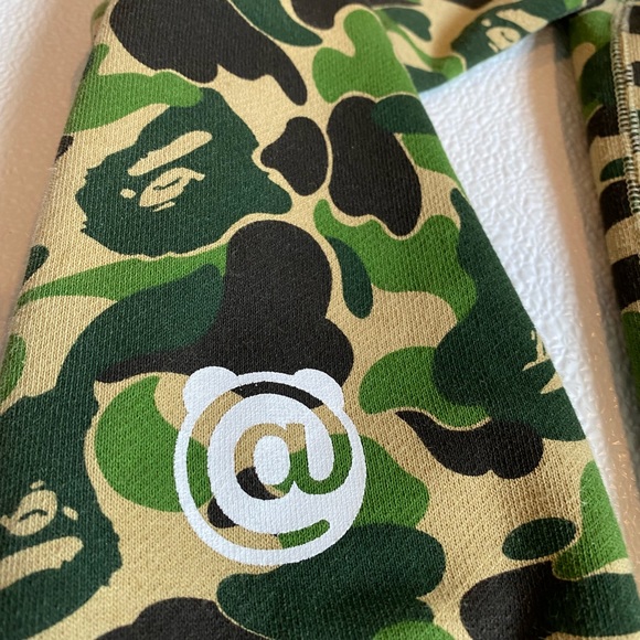 Bape x Bearbrick ABC Camo Hoodie - Picture 5 of 9
